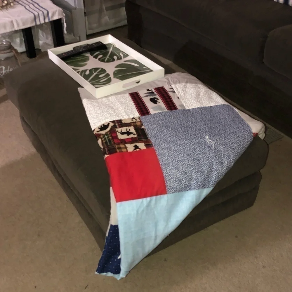 Lightweight Hand sewn Patchwork Quilt 75”X56”
